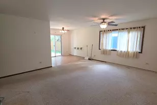 47 Woodbine Dr, Crystal Lake, IL 60014 - Photo 13