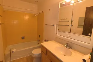 47 Woodbine Dr, Crystal Lake, IL 60014 - Photo 7