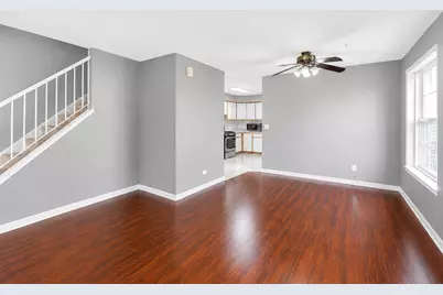 1304 Orleans Drive #1304, Mundelein, IL 60060 - Photo 7