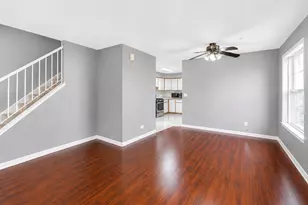 1304 Orleans Dr, Mundelein, IL 60060 - Photo 7