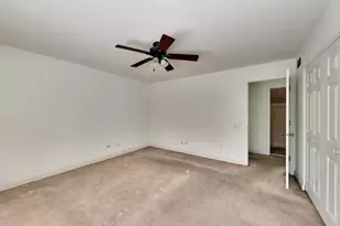 9166 Greencastle Ln, Orland Park, IL 60462 - Photo 19