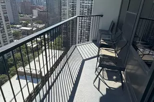 1560 N Sandburg Terrace, Chicago, IL 60614 - Photo 7