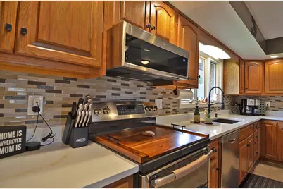 904 Luke Street, Ottawa, IL 61350 - Photo 3