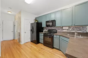 1905 Maureen Dr, Hoffman Estates, IL 60192 - Photo 7