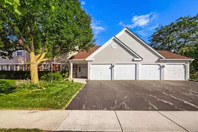 75 Larch Court #Z1, Schaumburg, IL 60193 - Photo 1