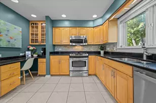 1340 Hawthorne Ln, Glenview, IL 60025 - Photo 11