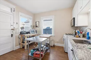 2446 N Springfield Ave, Chicago, IL 60647 - Photo 3
