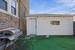 2446 N Springfield Ave, Chicago, IL 60647 - Photo 21