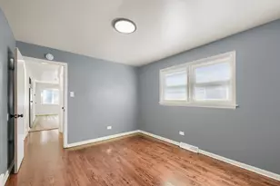 323 154th Pl, Calumet City, IL 60409 - Photo 13