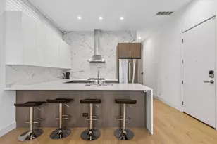 826 N Marshfield Ave, Chicago, IL 60622 - Photo 5