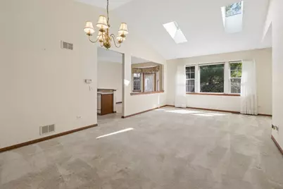 2132 Carillon Drive, Grayslake, IL 60030 - Photo 3