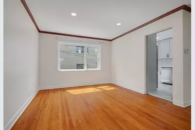 7248 N Ridge Boulevard, Chicago, IL 60645 - Photo 9