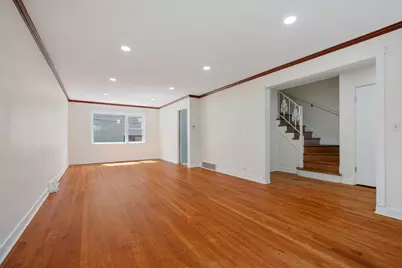7248 N Ridge Boulevard, Chicago, IL 60645 - Photo 5