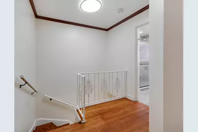 7248 N Ridge Boulevard, Chicago, IL 60645 - Photo 15