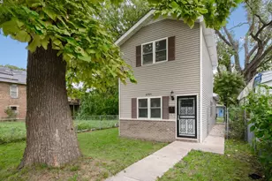 15709 Lexington Ave, Harvey, IL 60426 - Photo 1