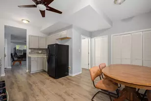 15709 Lexington Ave, Harvey, IL 60426 - Photo 9