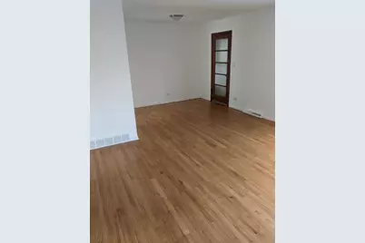 822 Skokie Boulevard #E, Wilmette, IL 60091 - Photo 3