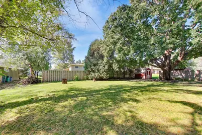 1120 Dean Street, Woodstock, IL 60098 - Photo 47
