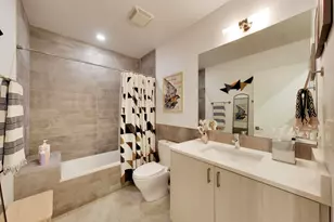 2071 N Oakley Ave, Chicago, IL 60647 - Photo 37