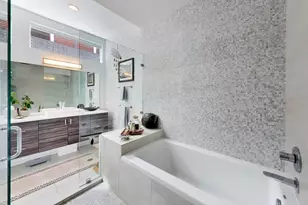 2071 N Oakley Ave, Chicago, IL 60647 - Photo 21