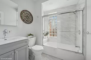 1743 W Terra Cotta Pl, Chicago, IL 60614 - Photo 21