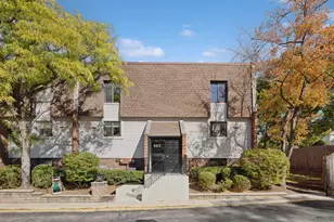 463 Elm St, Deerfield, IL 60015 - Photo 1