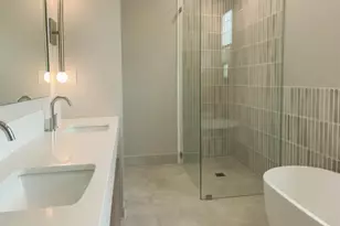 2302 W Huron St, Chicago, IL 60612 - Photo 7