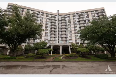 20 N Tower Road #9E, Oak Brook, IL 60523 - Photo 1