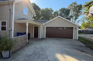 633 S Main St, Sheffield, IL 61361 - Photo 3