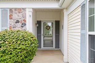 11848 Chatfield Crossing, Huntley, IL 60142 - Photo 3