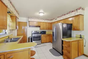855 W 73rd St, Chicago, IL 60621 - Photo 3