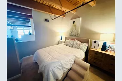 1733 W Irving Park Road #304, Chicago, IL 60613 - Photo 3
