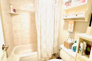 1733 W Irving Park Rd, Chicago, IL 60613 - Photo 11