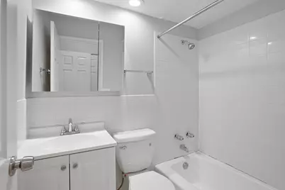 6758 N Sheridan Avenue #337, Chicago, IL 60626 - Photo 9