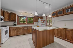 9N879 Beckman Trail, Elgin, IL 60124 - Photo 13