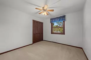 9N879 Beckman Trail, Elgin, IL 60124 - Photo 25