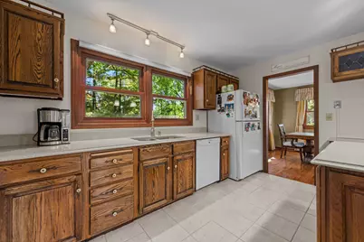 9N879 Beckman Trail, Elgin, IL 60124 - Photo 11