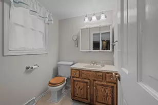 9N879 Beckman Trail, Elgin, IL 60124 - Photo 21