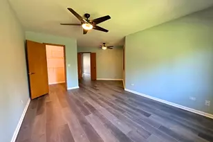 1661 Carmel Ct, Hoffman Estates, IL 60169 - Photo 17