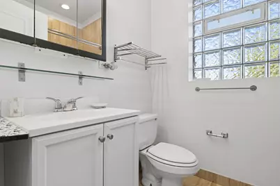 6450 N Troy Street #3W, Chicago, IL 60645 - Photo 15