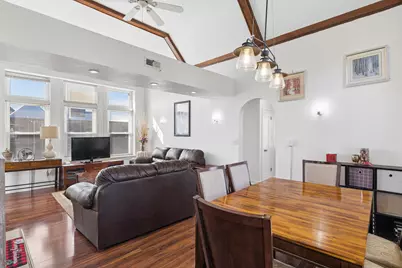 6450 N Troy Street #3W, Chicago, IL 60645 - Photo 3