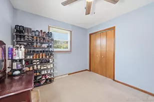 194 Patrick Dr, South Elgin, IL 60177 - Photo 15