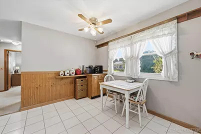 194 Patrick Drive, South Elgin, IL 60177 - Photo 9