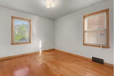 5137 N Oketo Avenue, Harwood Heights, IL 60706 - Photo 9
