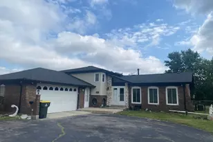 3105 196th St, Lynwood, IL 60411 - Photo 1