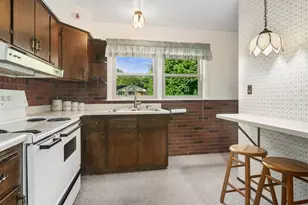 208 N Brighton Pl, Arlington Heights, IL 60004 - Photo 7