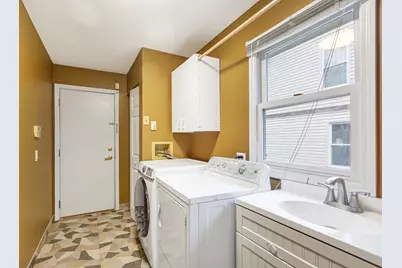 77 Montclair Road, Vernon Hills, IL 60061 - Photo 9