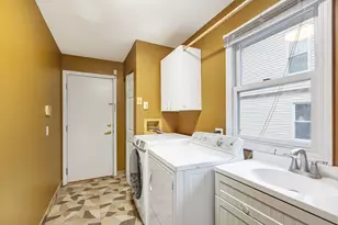 77 Montclair Rd, Vernon Hills, IL 60061 - Photo 9