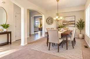 2004 Fieldstone Ct, Plainfield, IL 60586 - Photo 3