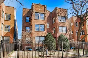 4411 N Beacon St, Chicago, IL 60640 - Photo 3